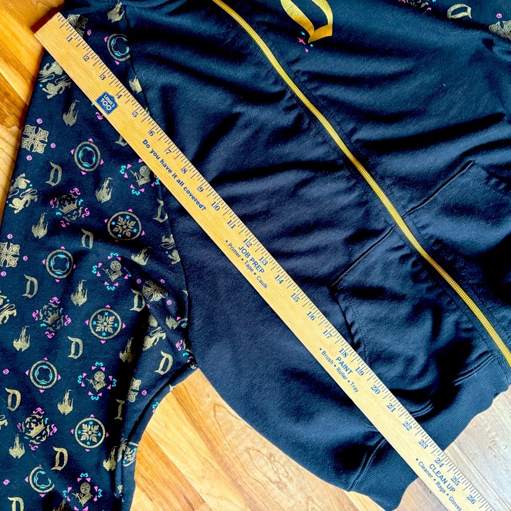Disney Cinderella Castle Zip Hoodie Large - Picture 8 of 8